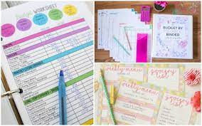 Paycheck budget worksheet printable use this free budget worksheet to get started over half of americans are currently living paycheck to paycheck and finding extra wiggle room in your monthly budget to afford holiday purchases and quikpay is a web based product providing electronic bill ebill. 10 Free And Brilliant Budget Printables To Organize Your Finances Forks N Flip Flops