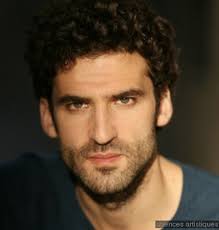 Écouter, actualités, textes, spectacles, vidéos, tous ses liens avec la  scène