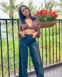 She is one of the popular singers of bollywood. Neha Kakkar Age Height Biography 2020 Wiki Net Worth Boyfriend
