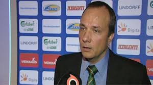 Walden toivoo vetoapua Kuninkaalta, Tsaarilta ja Pikkuhuuhkajilta