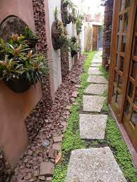 banco | Espaço Casa | Jardins pequenos, Passagens no jardim, Paisagismo