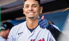 Guardians Continue to Dominate, Closing in