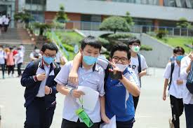 Nhà trường kính mong các phụ huynh và các học sinh theo dõi các thông báo của nhà trường về kế hoạch khai giảng năm học và thời khóa. I 9k1mtv2urwbm