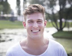 We weten zelfs al wie er in kamp noord en kamp zuid zitten. Carlos Platier Luna Als Spreker Boeken Bij Sportsspeakers