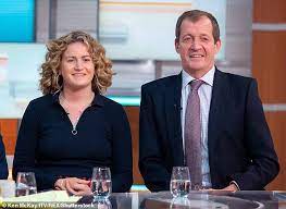 daily mail lee gould, 47, from rochester, kent, emailed tony blair's former spin doctor, alastair campbell, in april. Alastair Campbell S Daughter Says She Felt A Responsibility To Cheer Him Up When He Was Depressed Daily Mail Online