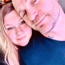 Best pizza spot around Springhill?