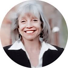 Leslie Henderson's Instagram, Twitter & Facebook