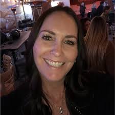 Christine Largent's Instagram, Twitter & Facebook