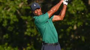 2020 Northern Trust Leaderboard Takeaways Tiger Woods Avoids Joining Star Names To Miss Cut After Round 2 Cbssports Com