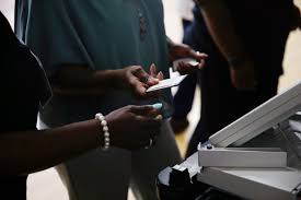 How Electronic Voting Machine Errors Reflect A Wider Crisis For American Democracy The New Yorker