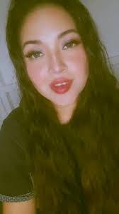 Carrie Mines's Instagram, Twitter & Facebook