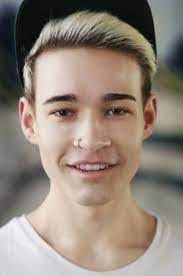 Piercing Men Nose Guys 22 Super Ideas Guys With Nose Piercings Nose Piercing Nose Ring Men