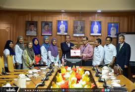 Kunjungan hormat pengarah jkr terengganu ke pejabat menteri besar. Terengganu Bakal Terima Royalti Rm1 5 Bilion Trdi News