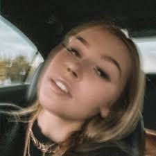 Ashley Schulte's Instagram, Twitter & Facebook