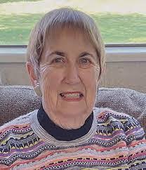 Lisa Winegar's Instagram, Twitter & Facebook