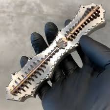 One Of Our Lucky Customers Won This Custom Knife In 2019s Black Friday Giveaway 3000 Msrp Gifts Amazing Armes De Ninja Gadgets Et Accessoires Beauxarts