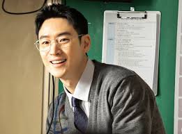 Lee je hoon starred in the hugely successful drama signal back in 2016 and got the chance to do a film parody with gdragon himself on an infinity challenge episode. Taxi Driver Episode 3 Lee Je Hoon Transforms Into A High School Teacher No 1 Viewership Rating For Three Consecutive Episodes Kdramastars
