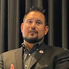 Chris Pettijohn's Instagram, Twitter & Facebook