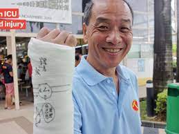 Former workers' party chief low thia khiang insisted that he will continue to serve the singapore public by imparting knowledge and sharing his experiences with the younger generation. Ex Wp Chief Low Thia Khiang In Icu After Fall At Home We Wish The 63 Year Old Statesman Well
