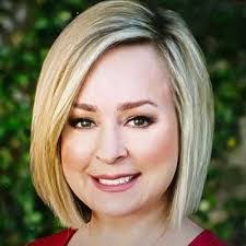 Jennifer Dziak's Instagram, Twitter & Facebook