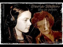 Nu știu dacă este cineva, poet sau cititor care să își asume o definiție logic suficientă pentru a justifica terminologia poeziei, după mine câte pesoane atâtea păreri împărțite despre versuri, rimă, poezie. Daria Stefan Nu Se Poate Youtube