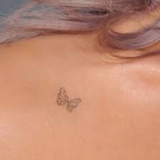 D5f8b0a859ea1ad16a2b7d99cccca9a8 Jpg 500 500 Pixels Tattoos Tiny Butterfly Tattoo Small Tattoos