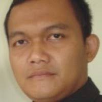 Guru atau teman kamu akan membacakan teks di bawah ini. Analisis Cerpen Robohnya Surau Kami Awan Sundiawan