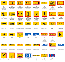 Yksisuuntainen tie merkitään merkillä e ja tien toiseen päähän sijoitettavalla merkillä c17 (kielletty ajosuunta). Yksisuuntainen Tie Merkit