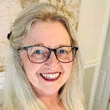 Lea Lilly's Instagram, Twitter & Facebook