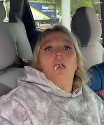 Never 💯🤣🤣🤣🤣 Does expire.. or do old women memereali ard  memerealhard_219 219 walk around with good cat too ၁၁