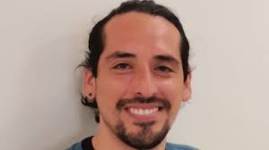 Book review by Eric Tapia/Reseña de libro por Eric Tapia