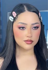 Tendencias de Maquillaje para el Día y Graduación