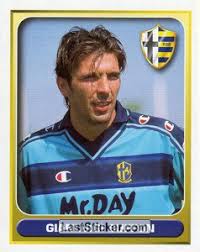 He helped the club win the coppa italia and uefa cup, delivering 85 clean sheets. Sticker 677 Gianluigi Buffon Parma Merlin Calcio 2000 2001 Laststicker Com