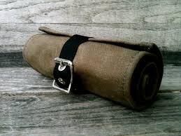 This is an item that can make a great gift or may be used as a perfect replacement. Tool Roll Version 2 Lemolo Baggage