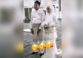 Drama yang diberi tajuk sayangku kapten mukhriz itu bakal menampilkan gandingan baru raja afiq dan niena baharun sebagai pelakon utama. Tahniah Pelakon Sayangku Kapten Mukhriz Niena Baharun Sah Menjadi Isteri Aliff Firdaus Berita Steady