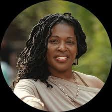 Suzanne Priest's Instagram, Twitter & Facebook