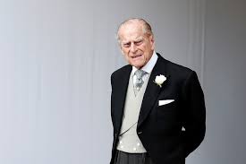 菲利普亲王(prince philip)、爱丁堡公爵(duke of edinburgh)、伊丽莎白二世女王(queen elizabeth ii)的丈夫、查尔斯王子(prince charles)的父亲，一个动荡王室家族的族长周五于英国温莎城堡去世，享年. Hudd9d4upikmjm