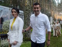 Segera menikah dengan ali syakieb, margin w gelar bridal shower bareng lesti, salsabila live terbaru lesti kejora, engagement ali syakieb & margin ‼️ Dapat Hadiah Bunga Dan Kotak Cincin Citra Kirana Dilamar Ali Syakieb Tabloidbintang Com