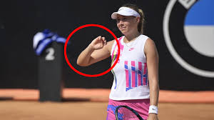 Created by sawyerpufca community for 9 months. Tennis News Amanda Anisimova Vs Donna Vekic Injury Time Out Blister Photo