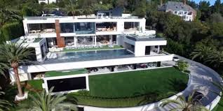 En 2012, quand le gouvernement australien voulait imposer un emballage unique pour les paquets de cigarettes ils ont demandé à un groupe d'experts et de chercheurs de trouver quelle était la couleur la plus moche du monde. La Maison La Plus Chere Des Etats Unis Est A Vendre Pour 500 Millions Visite Guidee La Libre