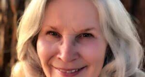 Linda Diffey's Instagram, Twitter & Facebook