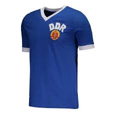 East germany, officially the german democratic republic, was a state that existed from 1949 to 1990, the period when the eastern portion of. Camisa Retro Alemanha Oriental 1974 Futfanatics