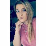 Amy Fonzi's Instagram, Twitter & Facebook