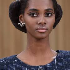 And it fits almost every face shape. Black Prom Hairstyles 12 Easy Styles For Girls With Natural Hair