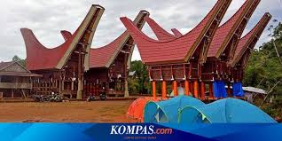 Pada zaman dahalu, rumah balon ini merupakan rumahnya bagi 13 raja batak. Atap Rumah Tradisional Simbol Budaya Ikonis Halaman All Kompas Com