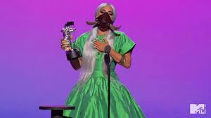2:12 chartsnawards 4 792 просмотра. List Of Winners At The 2020 Mtv Video Music Awards Abc News