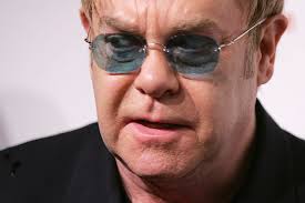 El llanto desconsolado de Elton John durante un show