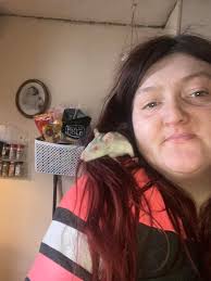 Any females located in northeast Ohio Youngstown area? I got this girl from  the feeder bin at an expo and she was the only girl left in that bin. Would  like to