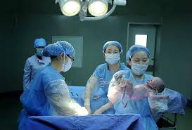 Bersalin secara pembedahan adalah sangat berisiko. Bolehkah Kelahiran Normal Selepas Pembedahan Cesarean Dr Zubaidi Hj Ahmad Menulis