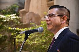 El día de hoy se llevó a cabo la inauguración de la exposición pictórica  "Actos Poéticos" de Roberto Palomo en la Unidad Cultural Arquitectura, UCA.  #HacerUniversidadParaSerUniversidad #UANL #FARQ